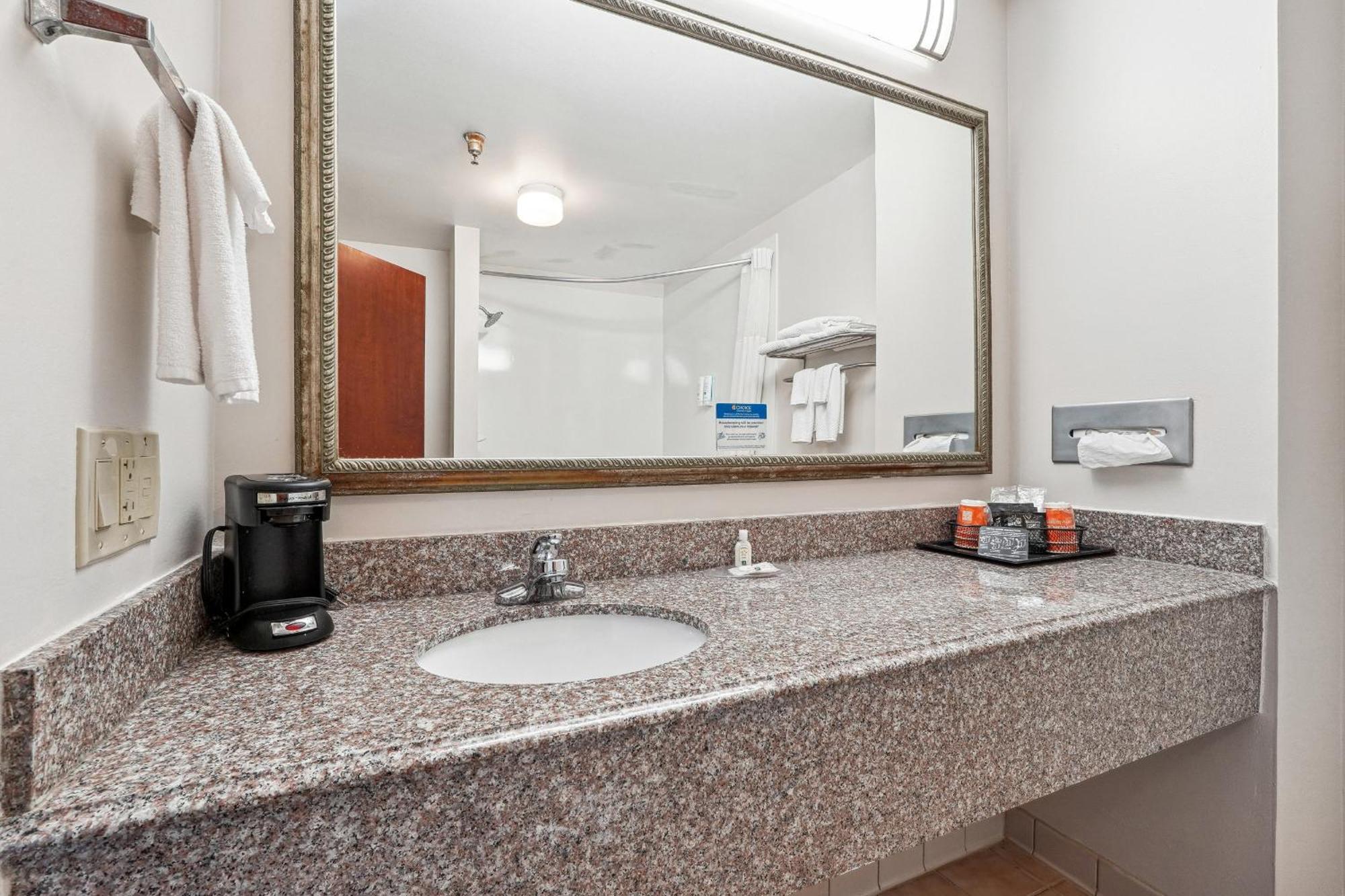 Quality Inn & Suites Dawsonville Esterno foto