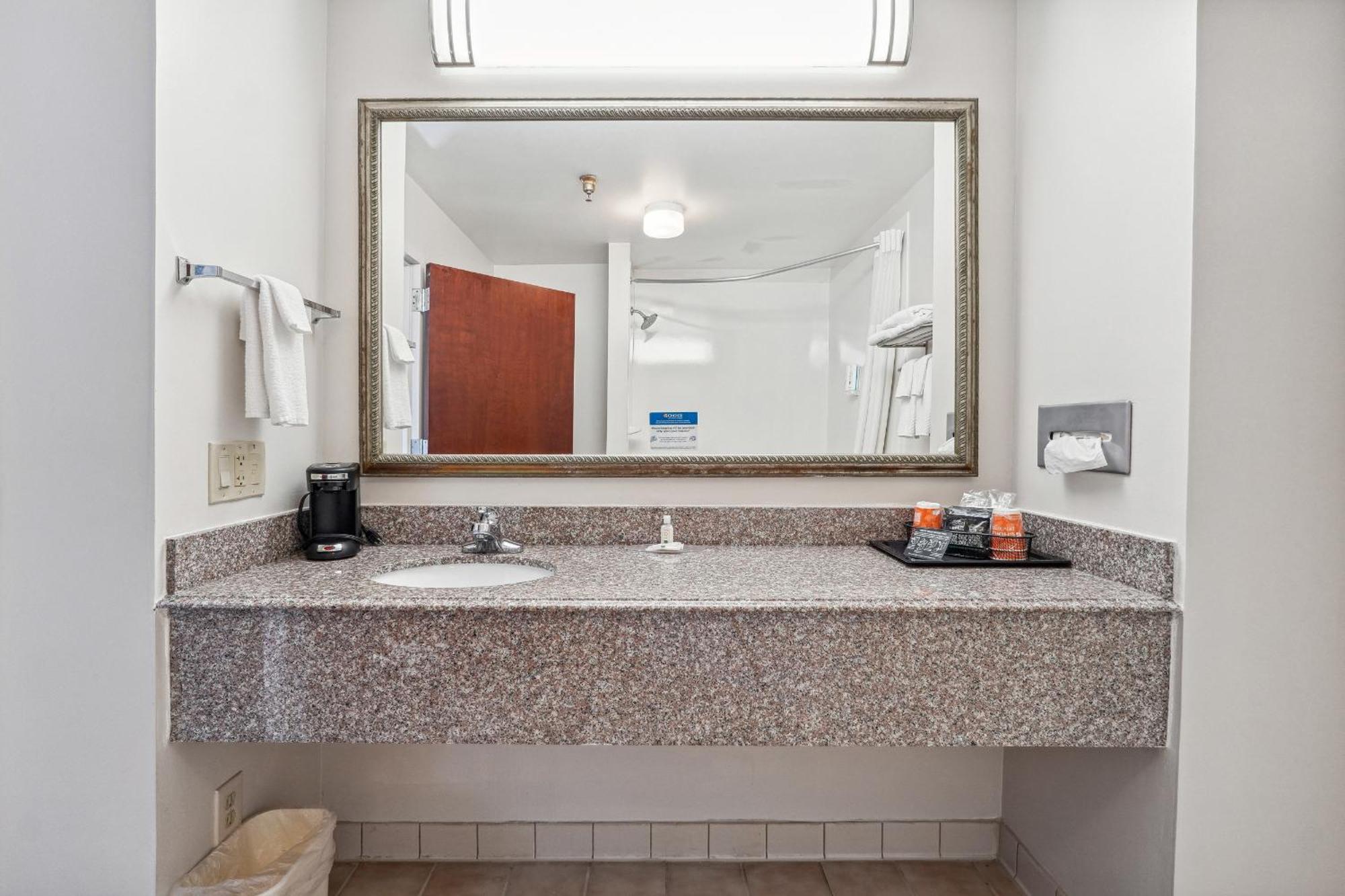 Quality Inn & Suites Dawsonville Esterno foto