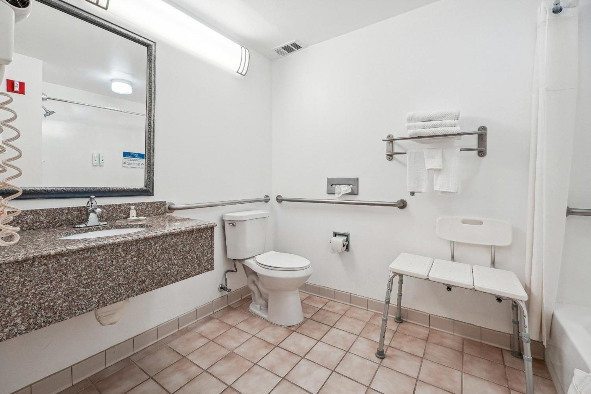 Quality Inn & Suites Dawsonville Esterno foto