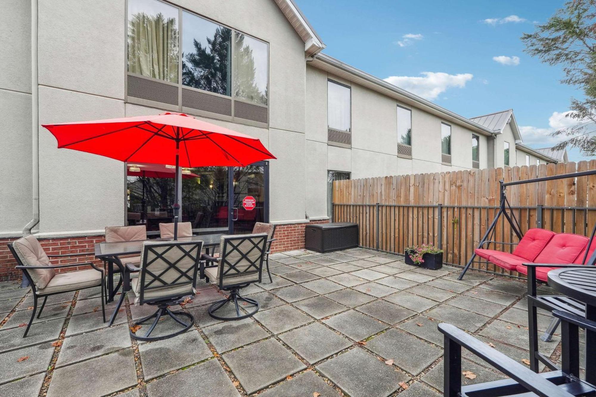 Quality Inn & Suites Dawsonville Esterno foto