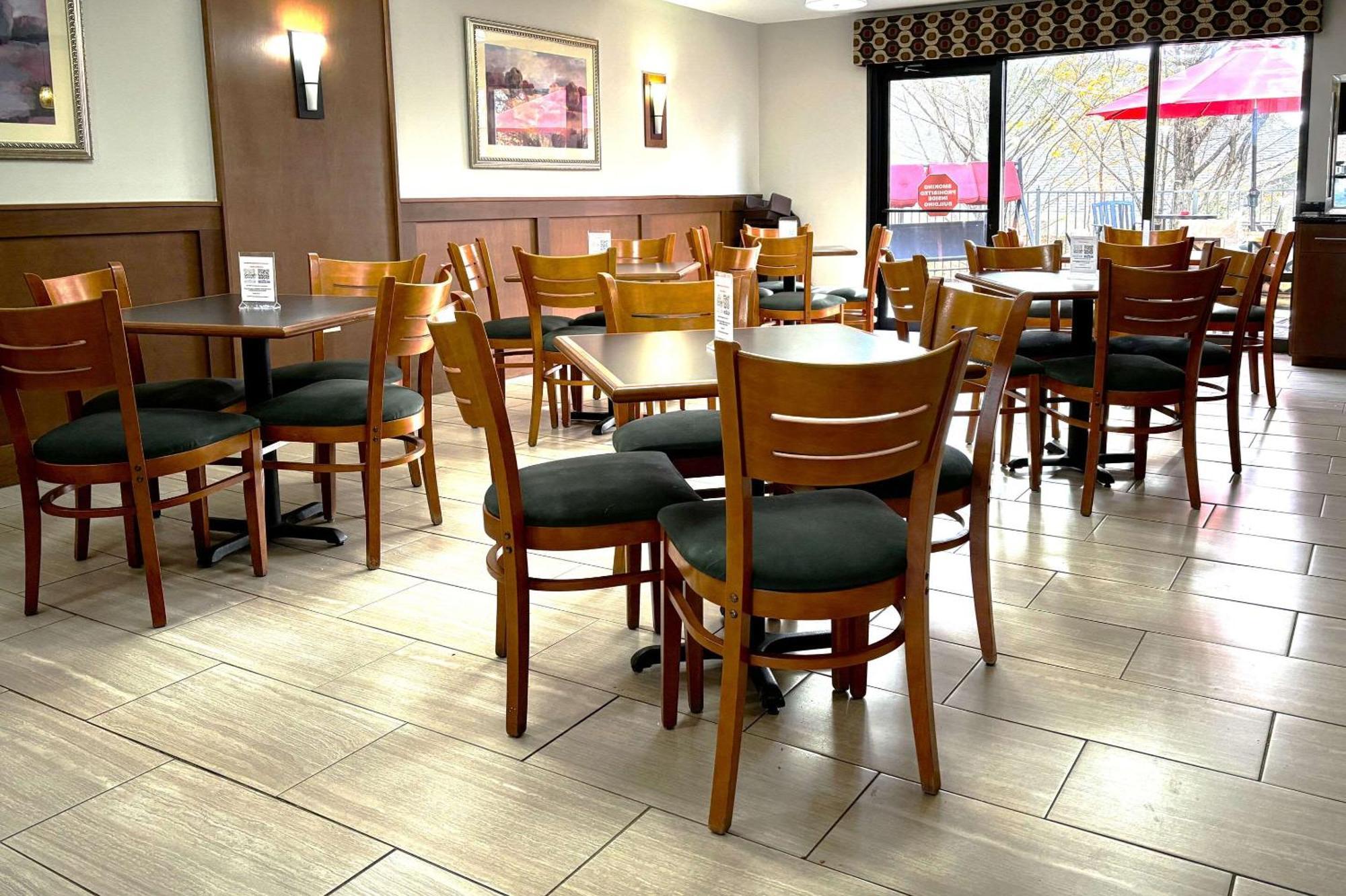 Quality Inn & Suites Dawsonville Esterno foto